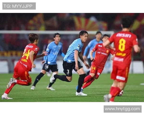 水户蜀葵与柏太阳的激烈对决揭示了日本足球的竞争魅力与战术智慧